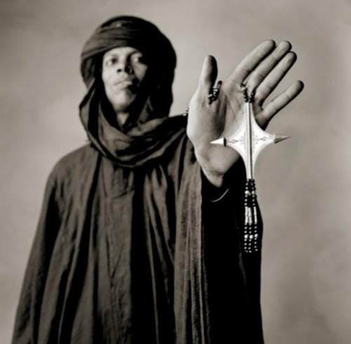 Tuareg met sieraad